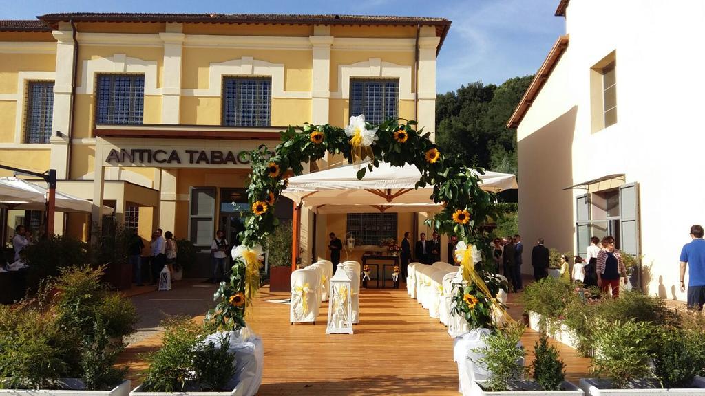 Hotel Antica Tabaccaia Resort Terranuova Bracciolini Bagian luar foto